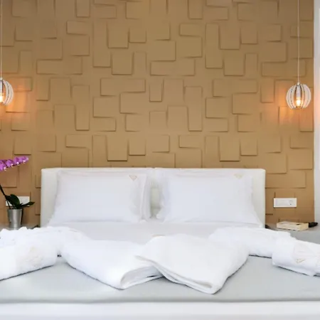 Diamond Luxury Апартаменти *