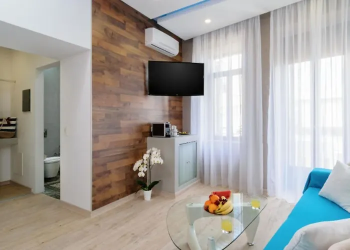 Diamond Luxury חאניה