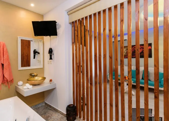 Hotel Diamond Luxury 3*